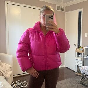 Old Navy Women's Bright Pink Puffer Jacket